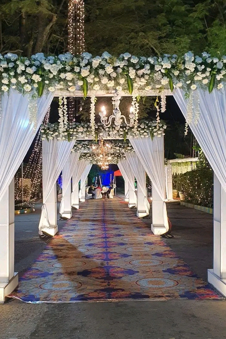 Om Events & Decoration's
